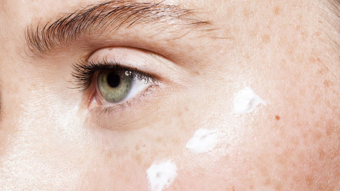 Les Meilleurs Actifs pour un Contour des Yeux Efficace